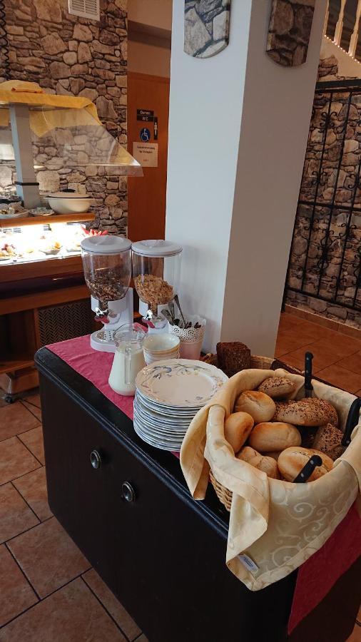 Restaurant Rosengarten نيوروبين المظهر الخارجي الصورة